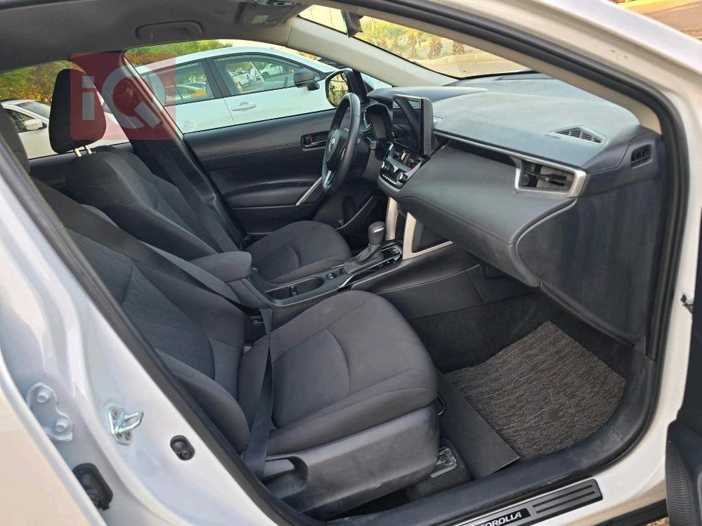 تۆیۆتا کۆرۆلا کرۆس